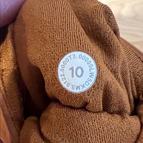 Lululemon Groove high-rise Butternut colored Flare Pants - Picture 5 of 5